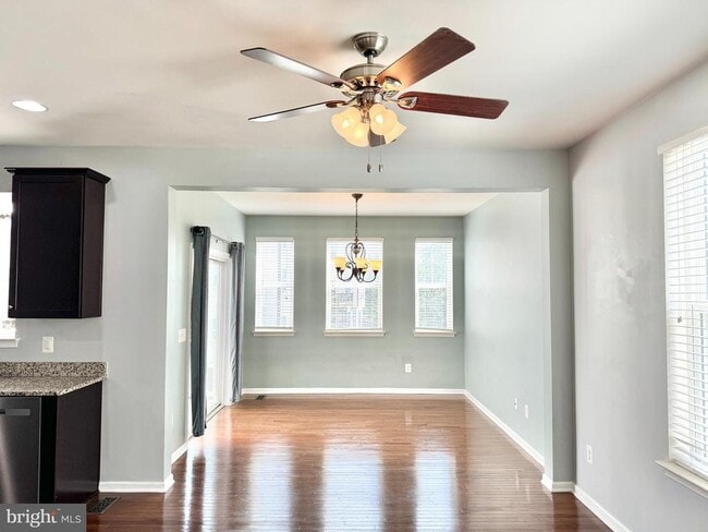 Photo - 7 Coulter Ln