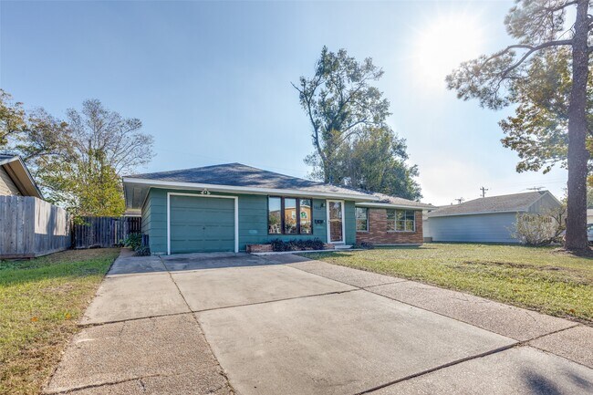 Photo - 5822 Black Gum Dr