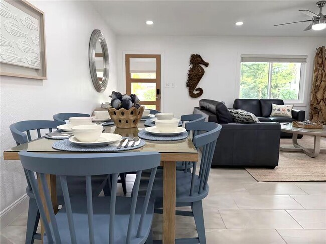 Photo - 2238 Clematis St