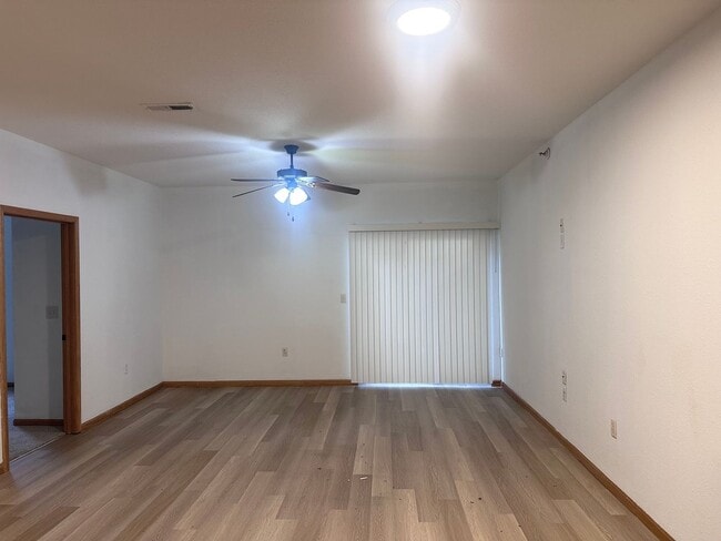 Photo - 905 NE Deer Creek Rd Unit 905 Deer Creek Dr
