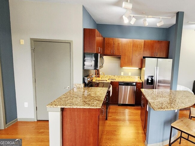 Photo - 5300 Peachtree Rd Unidad 2303