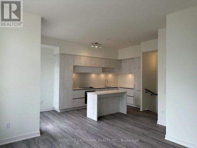 Photo - 8 David Eyer Rd