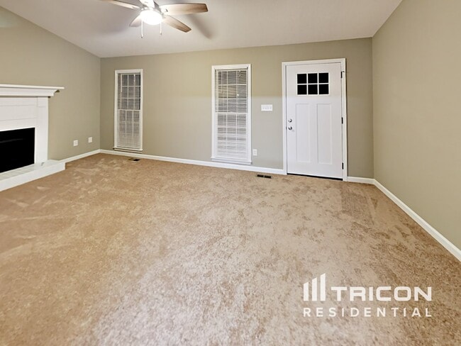 Photo - 48 Sumer Ln S