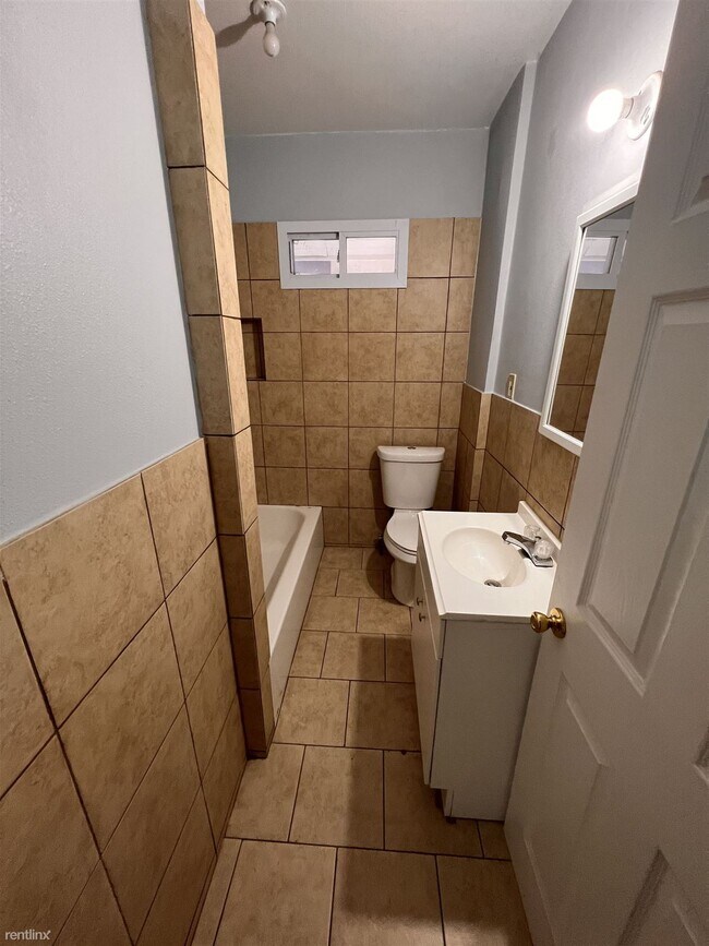 Photo - 2 br, 1 bath Duplex - 917 Gladstone St 917...