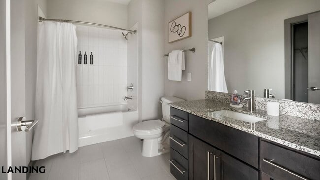 Photo - 1801 Meridian St Unidad 917