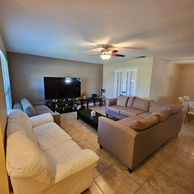 Photo - 652 102nd Ave N