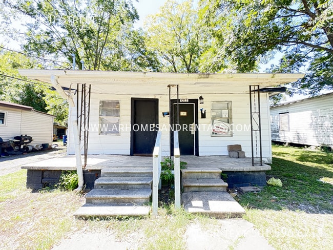 Building Photo - 921 N Dakota Ave Rental
