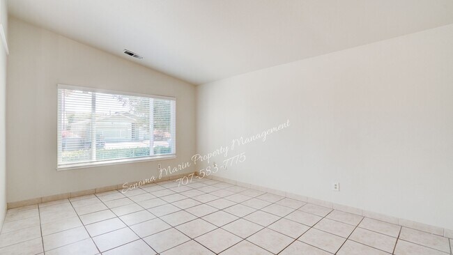 Photo - 1420 Garrett Ct