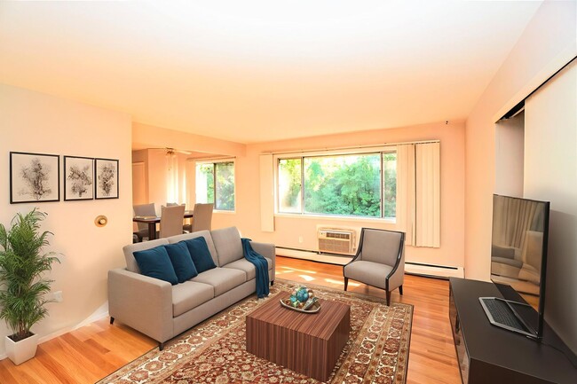 Photo - 146 Woodhill Dr Unit Apartment 6