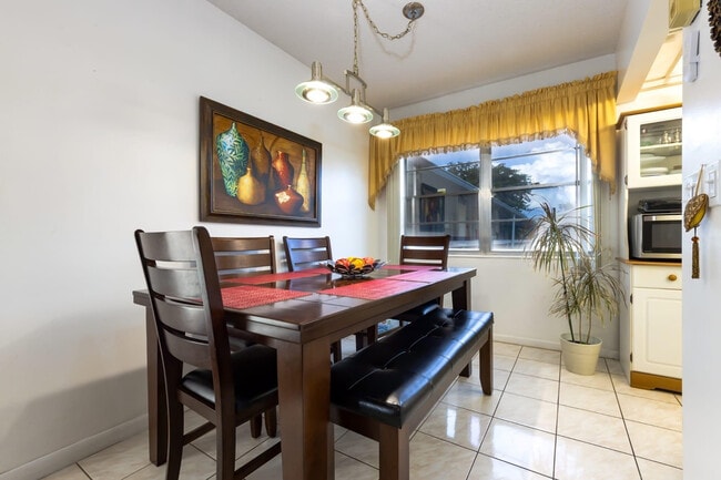 Photo - 369 Tilford Q Unit 369