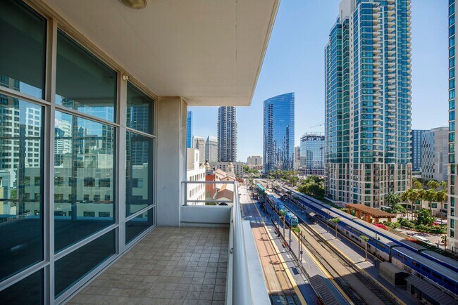 Photo - Rare Availability in Sapphire Tower!