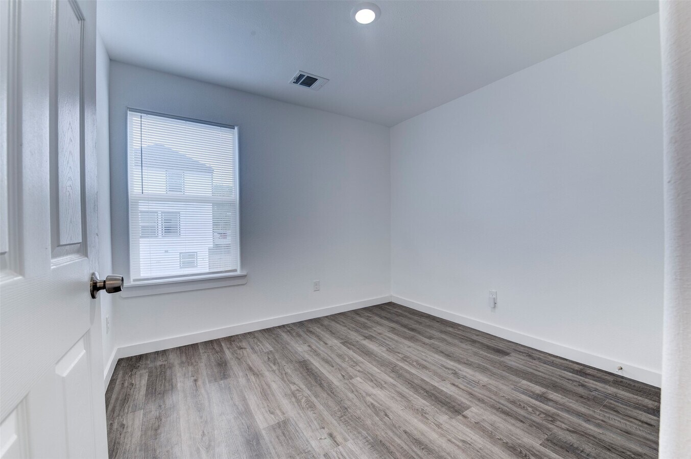 Photo - 6309 Sandra St