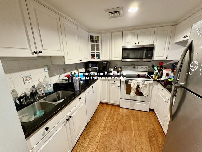 Photo - 50 Saint Stephen St Unit 6