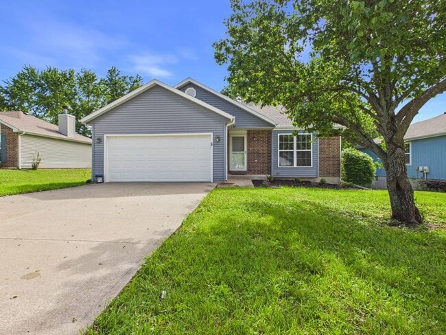 Building Photo - 1206 Foxridge Dr