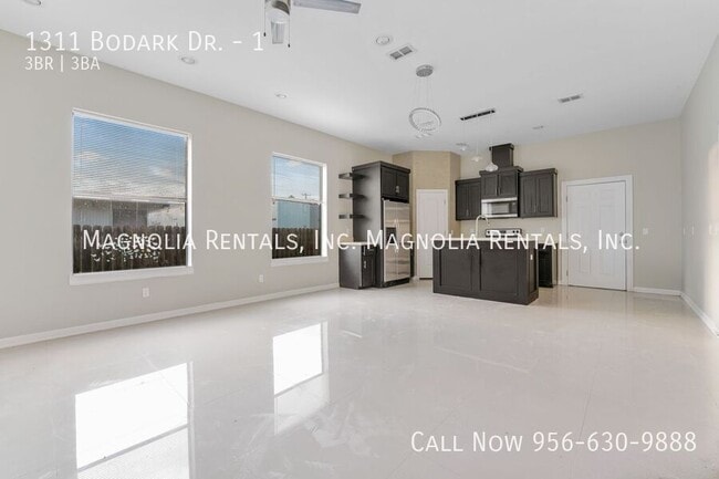 Photo - 1311 Bodark Dr Unit 1