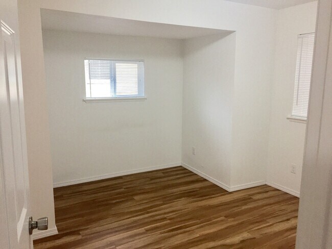 Photo - Conveniently located cozy house.