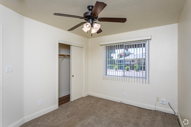 2BR, 1BA - 825SF - Second Bedroom