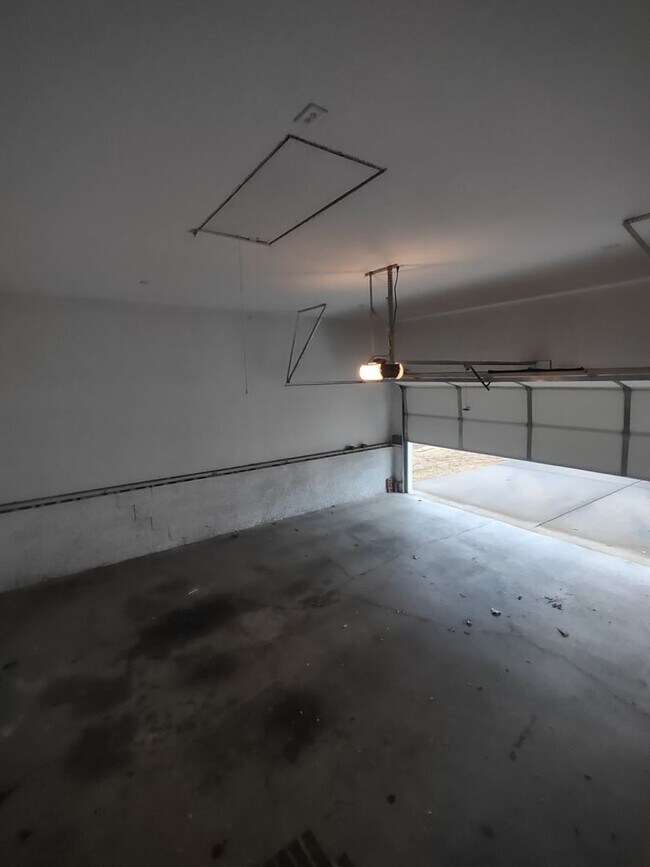 Photo - Clean 2 Bedroom 1 Bath duplex ~ Benton, KY Unit 295 Tara Court