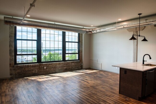 3rd Floor Living Room