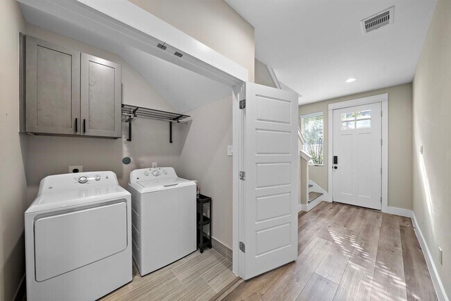 Photo - 7706 Kivu Ln