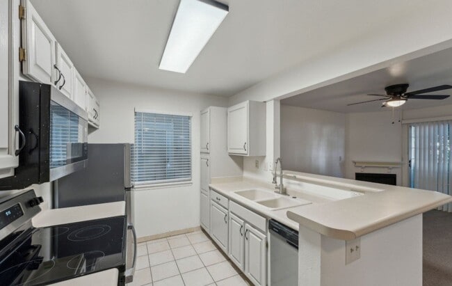 Photo - 650 S Main St Unit #4101