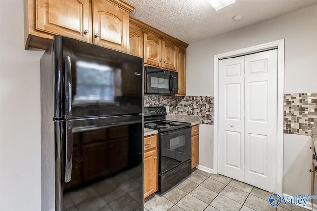 Photo - 123 Ann Bradley Dr