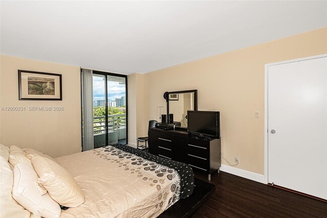 Photo - 3300 NE 192 St Unit 711