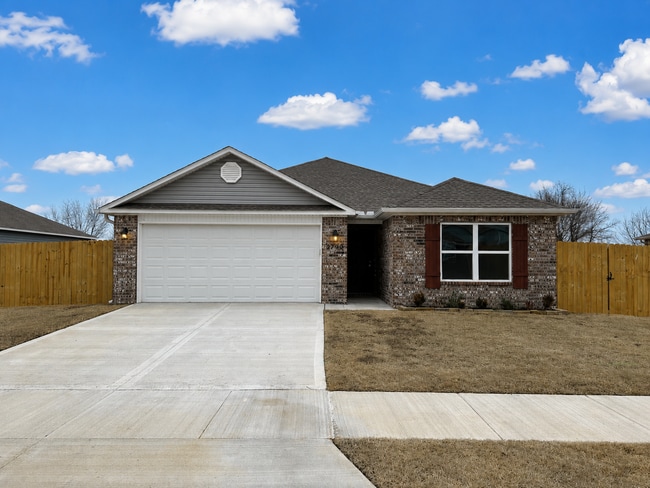 Building Photo - Newer Construction 3 bedroom 2 bath home!