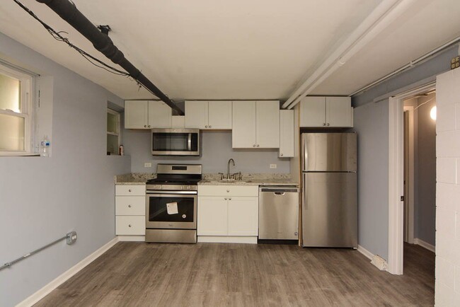 Photo - 5534 N Artesian Ave Unit 6H