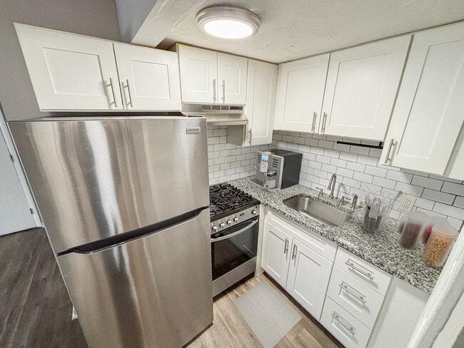 Photo - Robin's Nest Apartments