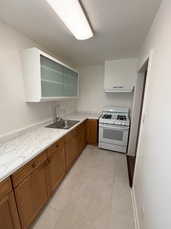 Building Photo - 3267 Wheeler St Rental