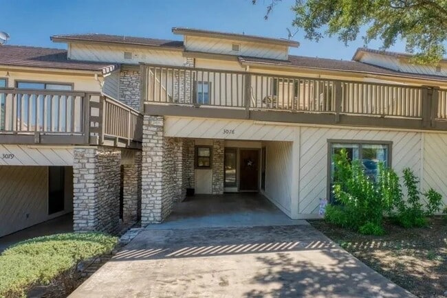 Building Photo - 307 Crestview Rental