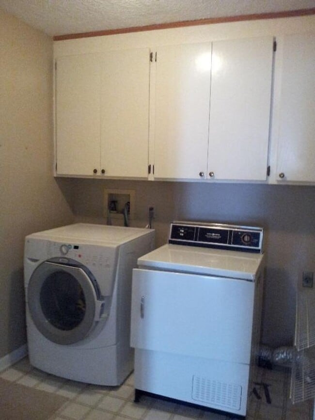 Photo - Woods Edge End Town Home with 2 Car Garage - Rent TBD
