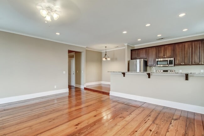 Photo - 109 E Oglethorpe Ave