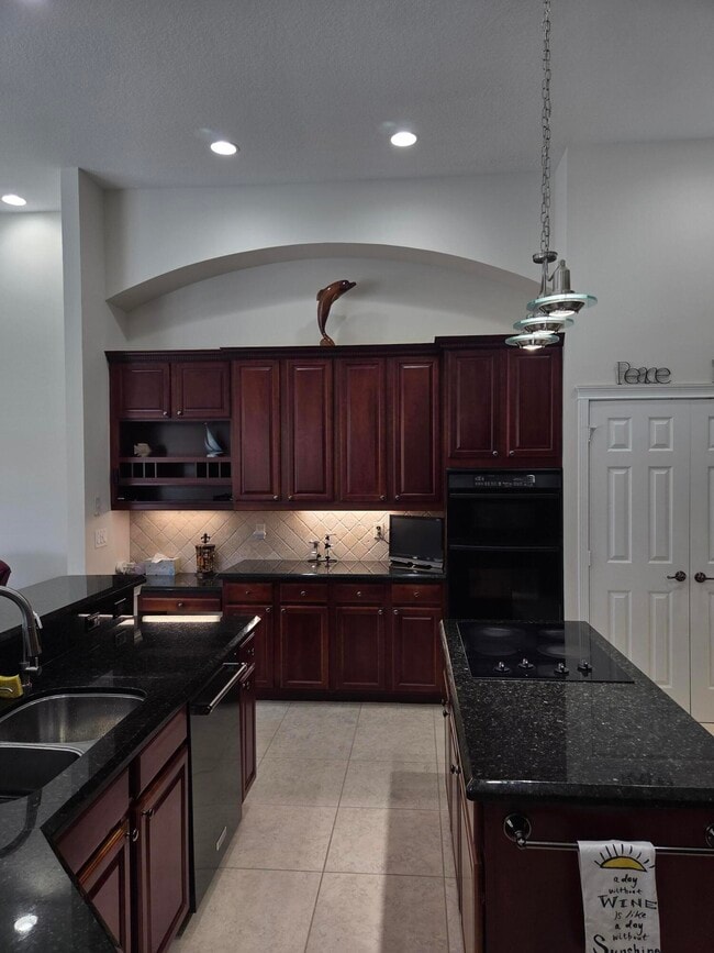 Photo - 18969 SE Kokomo Ln