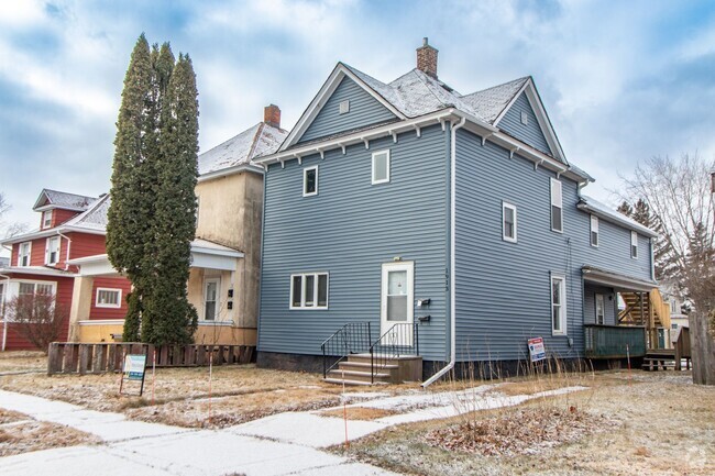 Building Photo - 1913 Lamborn Ave Unit 2 Rental