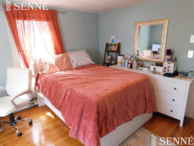 Photo - 12 Fiske Ave Unit 1