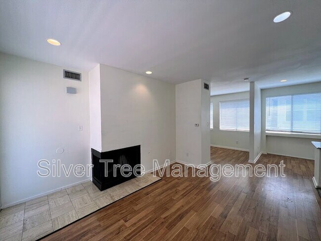 Photo - 4015 Bowser Ave