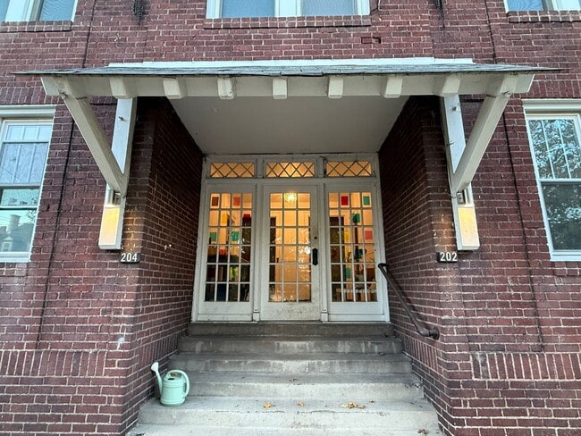 Photo - 204-204 S Braddock Ave Unit 202-B