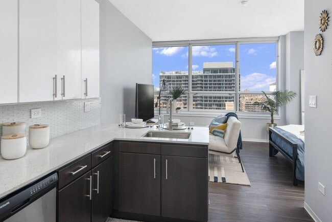 Building Photo - 800 W Adams St Unit 1509 Rental