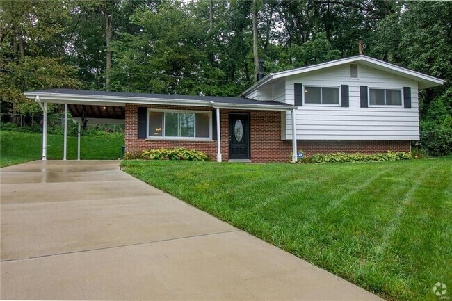 Building Photo - Kirkwood Split Level on a Cul-de-sac! Avai... Rental