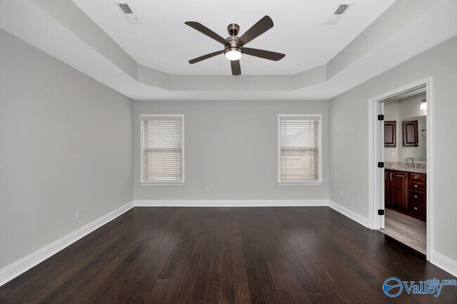 Photo - 318 Dovington Dr