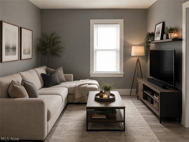Photo - 1365 East Ave