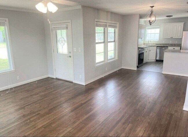 Photo - 5617 Birchman Ave