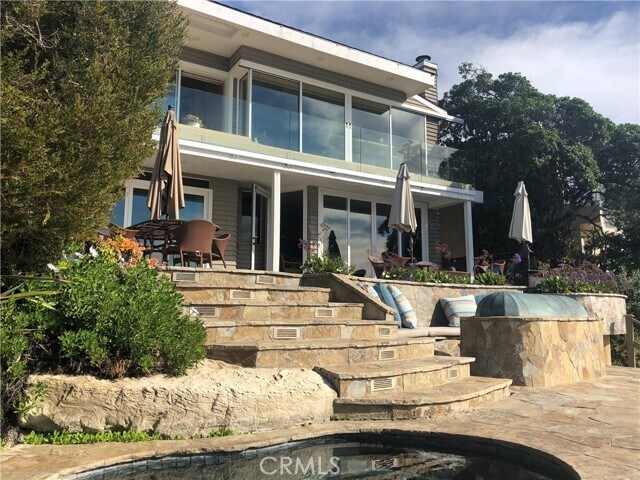 1137 Marine Dr