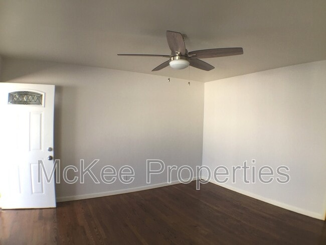 Photo - 4340.5 Van Dyke Ave