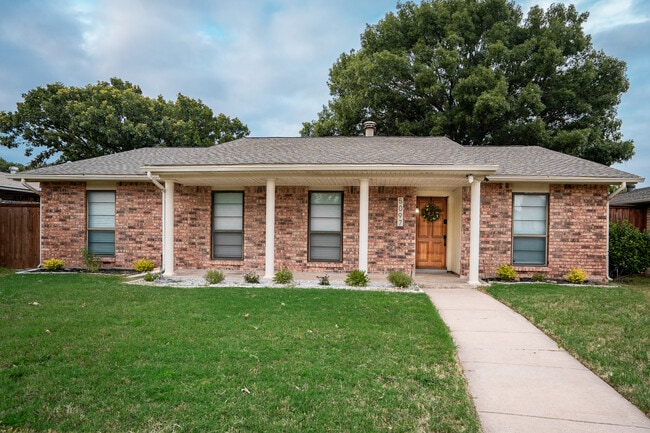 Photo - 5097 Roberts Dr