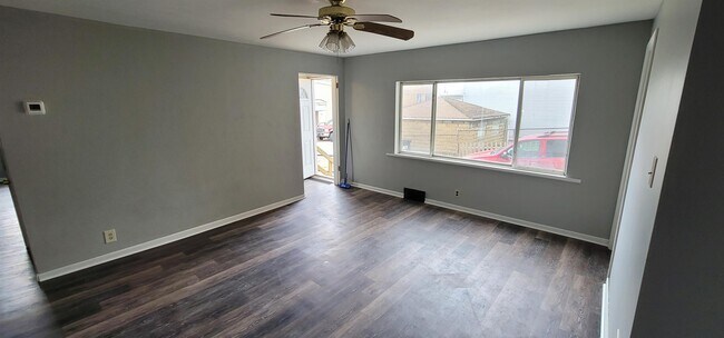 Photo - 134 Locust St