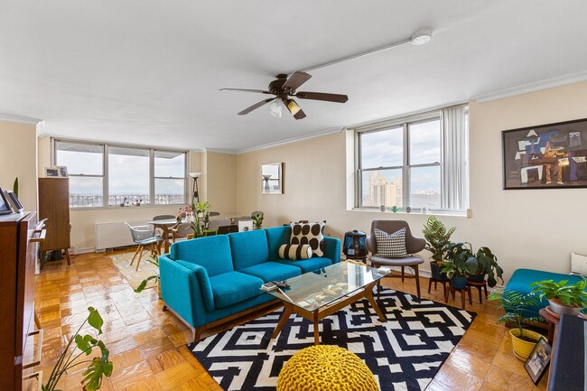 Building Photo - 6040 JFK Blvd E Unit 19B