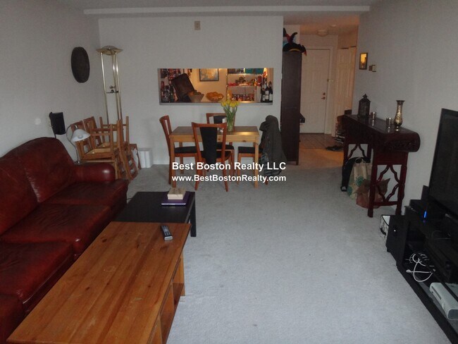 Photo - 175 Beacon St Unit 303
